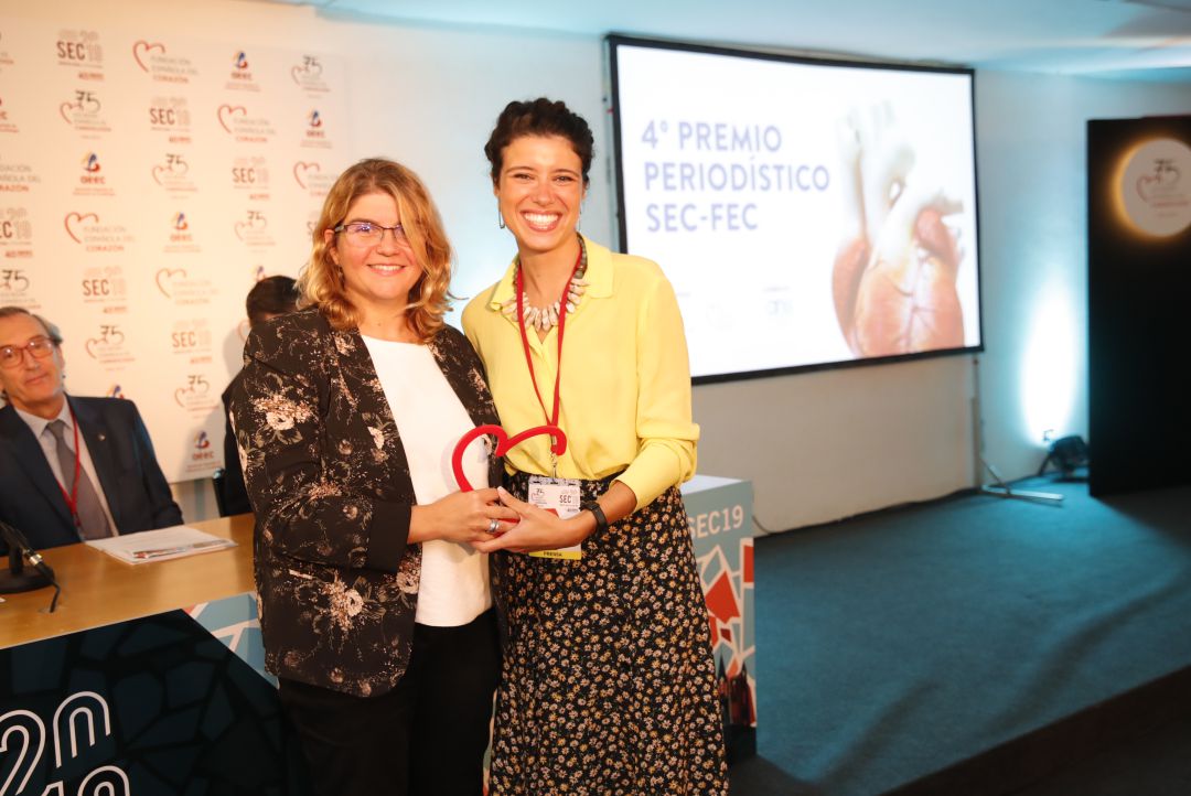 Laura Marcos, periodista de la Cadena SER, recibe el IV Premio Periodístico por su crónica sobre la obesidad en España en 2030. Laura Marcos, periodista de la Cadena SER, recibe el IV Premio Periodístico por su crónica sobre la obesidad en España en 2030.