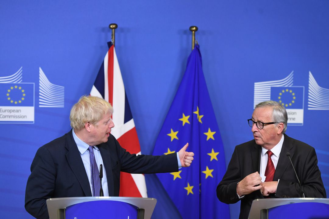 El primer ministro británico, Boris Johnson, y Jean-Claude Juncker, presidente de la Comisión Europea, este jueves en Bruselas. El primer ministro británico, Boris Johnson, y Jean-Claude Juncker, presidente de la Comisión Europea, este jueves en Bruselas.