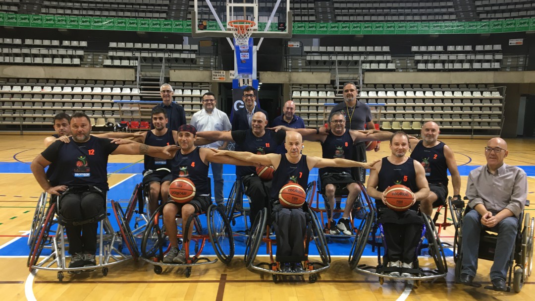 UBE apoya al equipo de baloncesto en silla de ruedas COCEMFE CS BSR