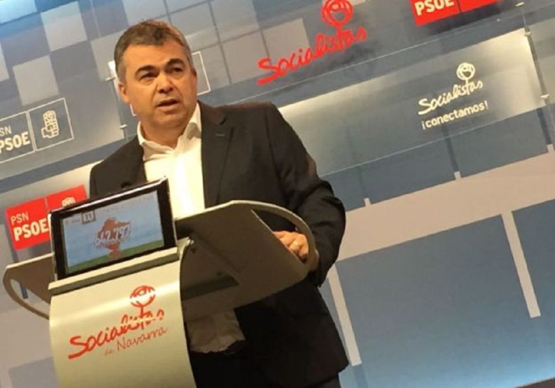 Cerdán (PSOE): "Que dejen de manchar el gran nombre de Navarra"
