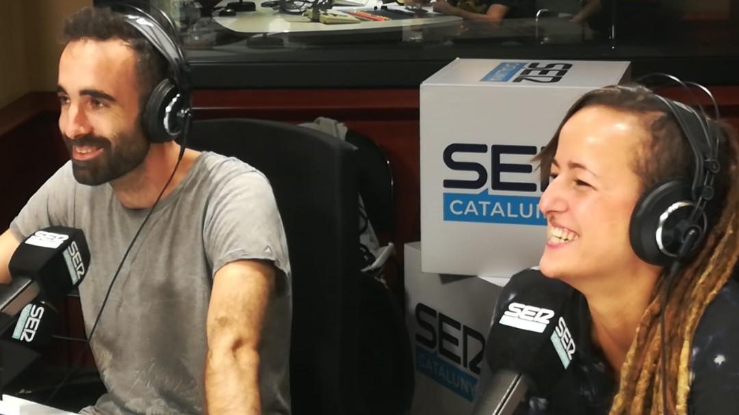 La calma folla de La Folie