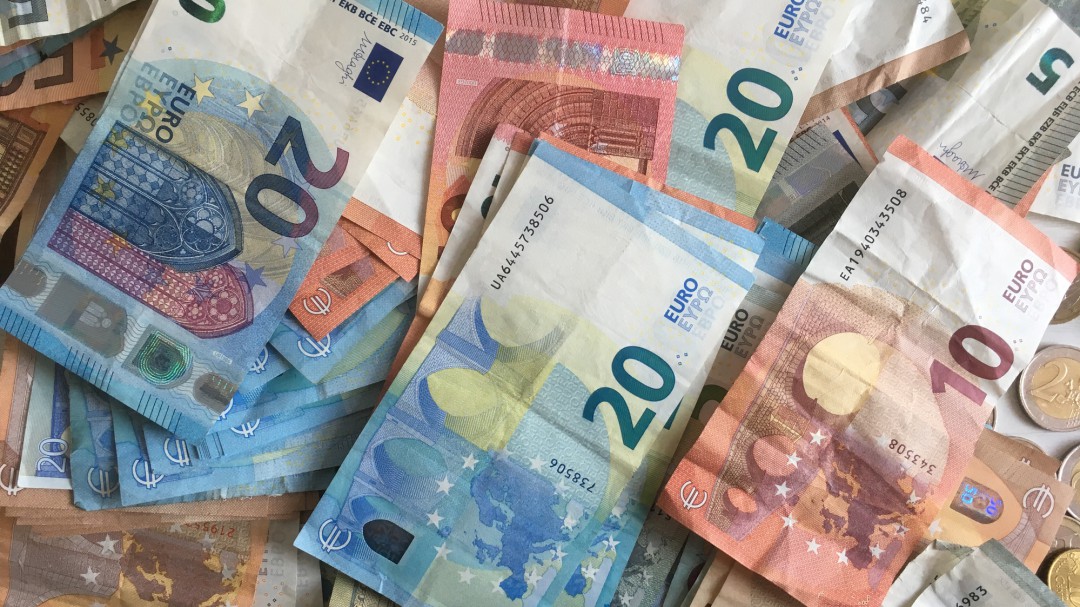 Cómo identificar un billete falso en cuestión de segundos, según la Guardia Civil