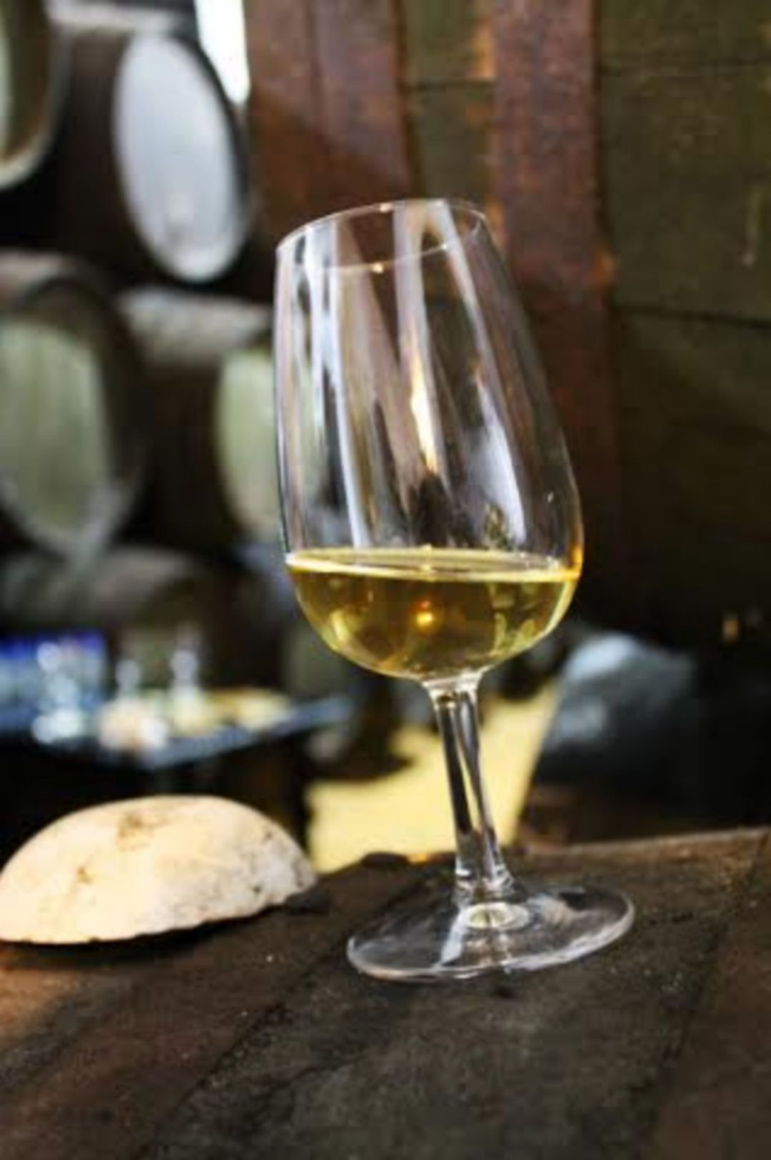 Las bodegas artesanas de Sanlúcar exigen a la Junta una solución tras la petición de los manzanilleros de comercializar fuera de la DO Las bodegas artesanas de Sanlúcar exigen a la Junta una solución tras la petición de los manzanilleros de comercializar fuera de la DO