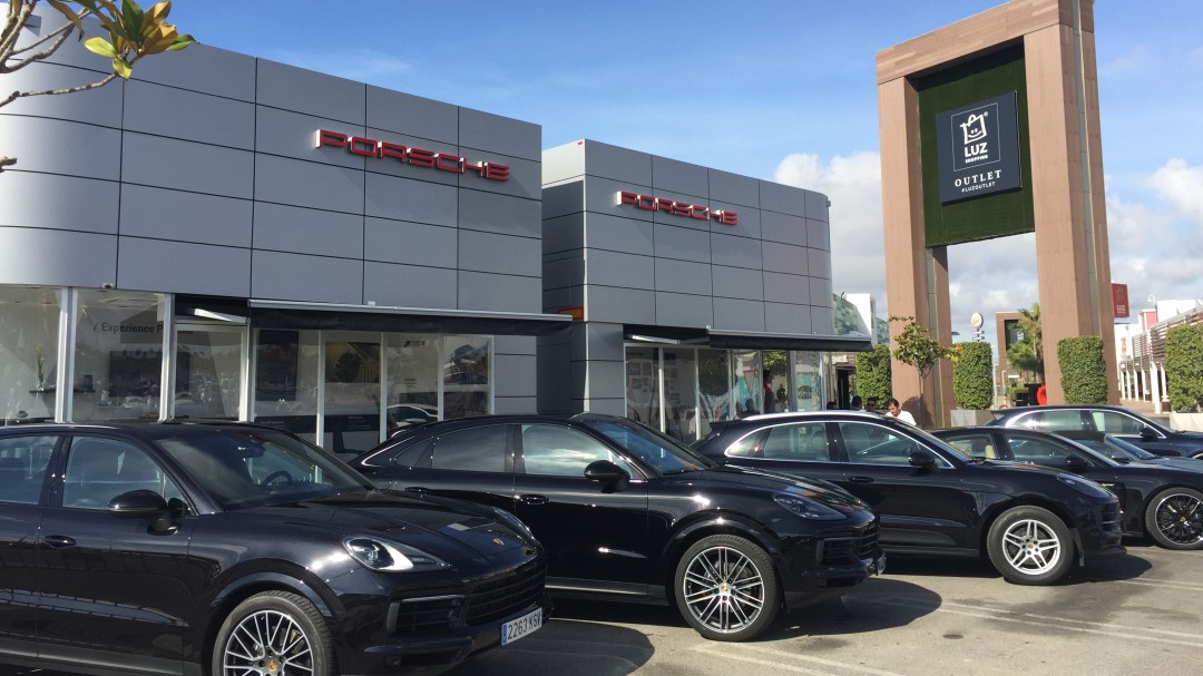 Porsche 'compite' en Jerez
