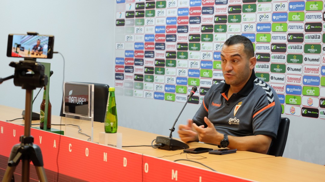 "Siempre salimos a ganar, contra el Don Benito y contra el Manchester United"