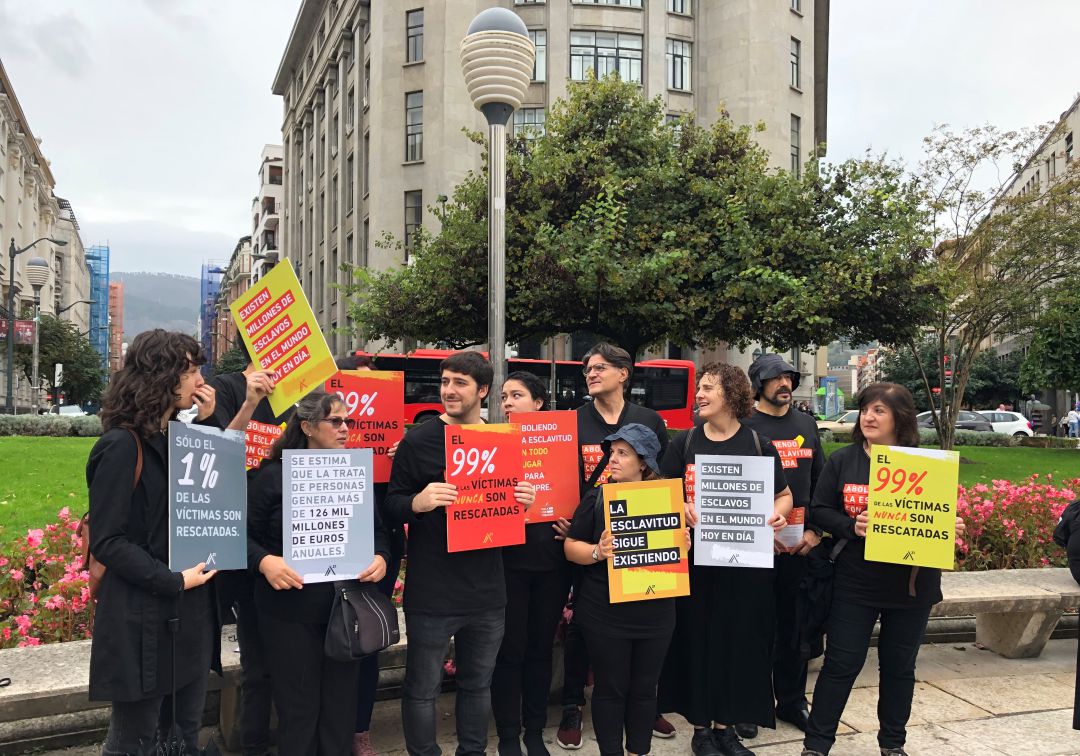 Una marcha hasta 'Las Cortes' denuncia que hay unas 250 víctimas de esclavitud sexual en Euskadi
