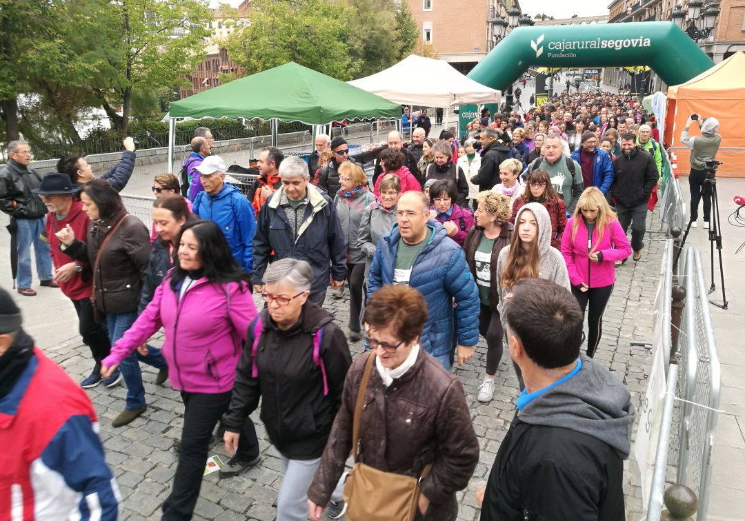 La lluvia y el frío no pueden con la solidaridad de los segovianos