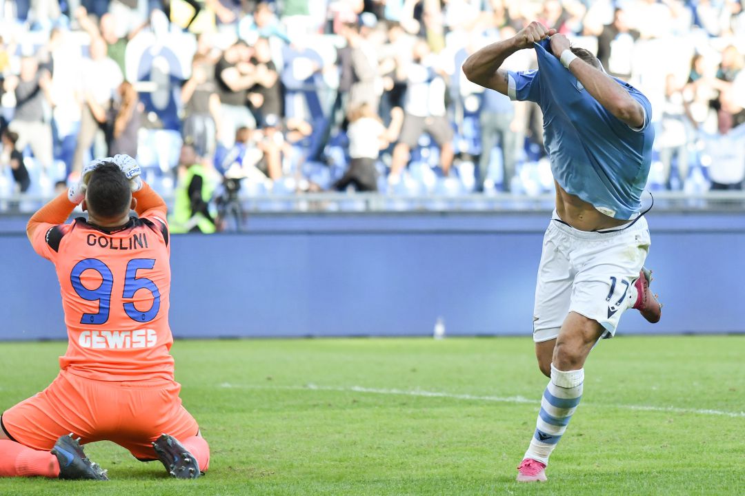 Immobile celebra el gol del empate ante el Atalanta Immobile celebra el gol del empate ante el Atalanta