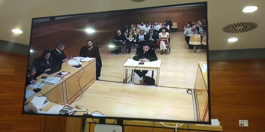 La asistenta del 'cuerpo de la casa' de los Sala declara por la muerte de Maria del Carmen Martínez. La asistenta del 'cuerpo de la casa' de los Sala declara por la muerte de Maria del Carmen Martínez.