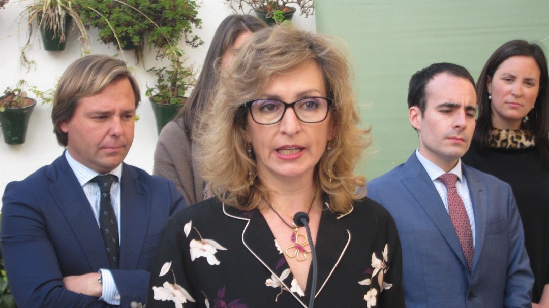 Ya está en Córdoba la familia del alumno británico fallecido tras caer accidentalmente de un séptimo piso