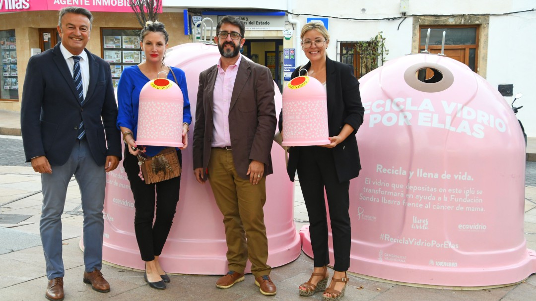 Los 'contenedores rosa' prolongan su estancia en Xàbia