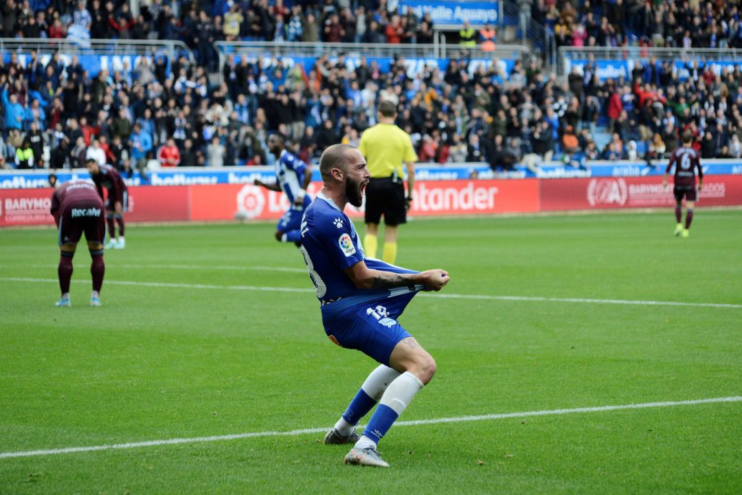 Aleix Vidal celebrando el gol Aleix Vidal celebrando el gol