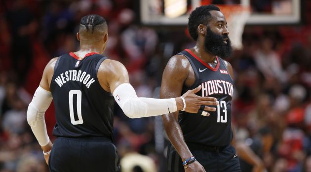 Russell Westbrook y James Harden Russell Westbrook y James Harden