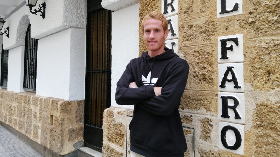 Álex Fernández: "Tarde o temprano jugaré con el Cádiz en Primera"