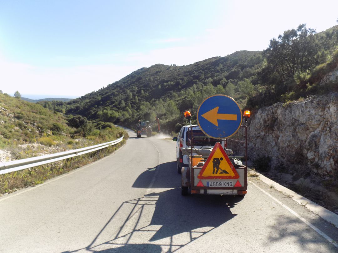 Obras de mejora en la carretera de Les 3 Valls. Obras de mejora en la carretera de Les 3 Valls.