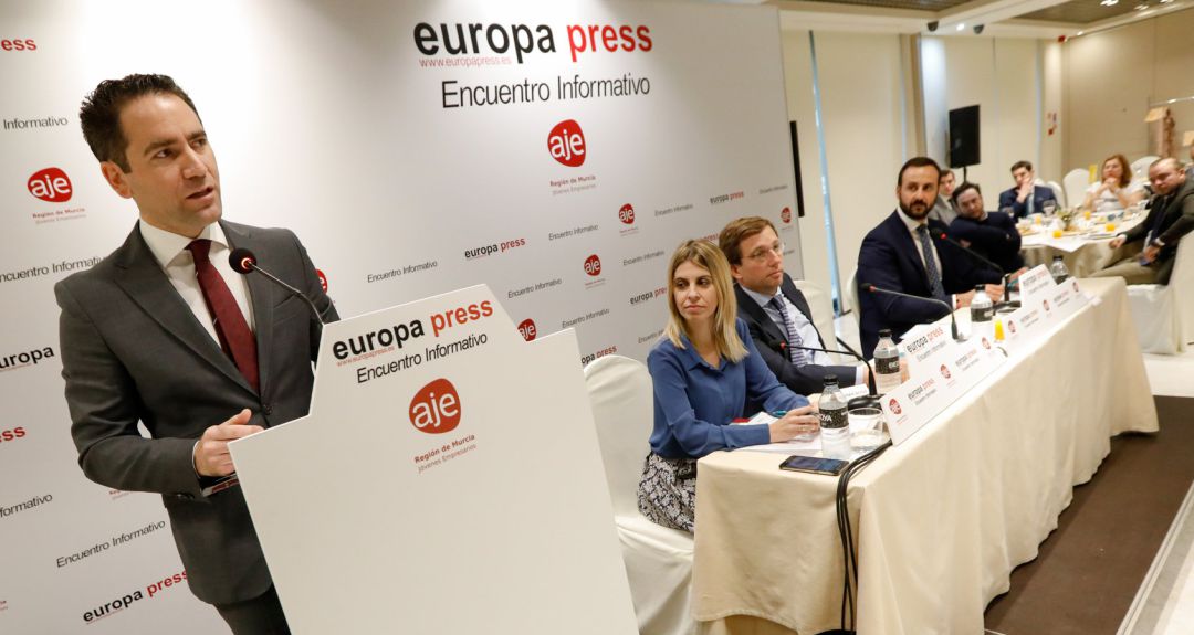 El secretario general del PP, Teodoro García Egea, durante su intervención en un encuentro informativo de Europa Press al que también ha asistido el alcalde de Madrid, José Luis Martínez- Almeida, en Murcia El secretario general del PP, Teodoro García Egea, durante su intervención en un encuentro informativo de Europa Press al que también ha asistido el alcalde de Madrid, José Luis Martínez- Almeida, en Murcia