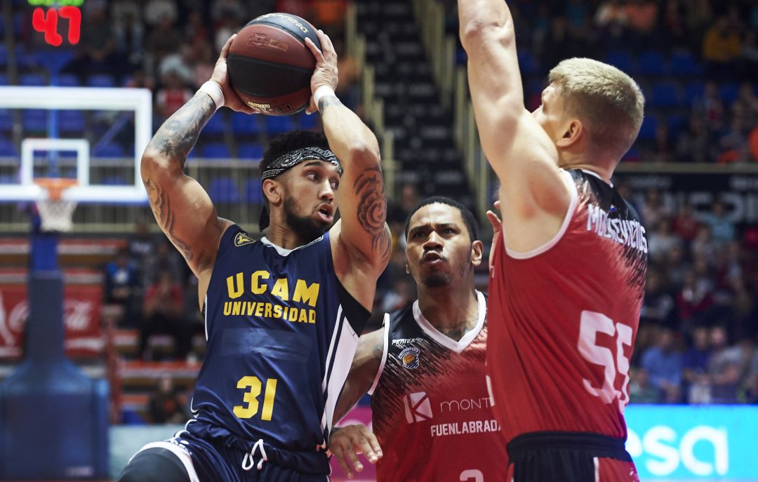 Askia Booker en el partido contra Fuenlabrada Askia Booker en el partido contra Fuenlabrada