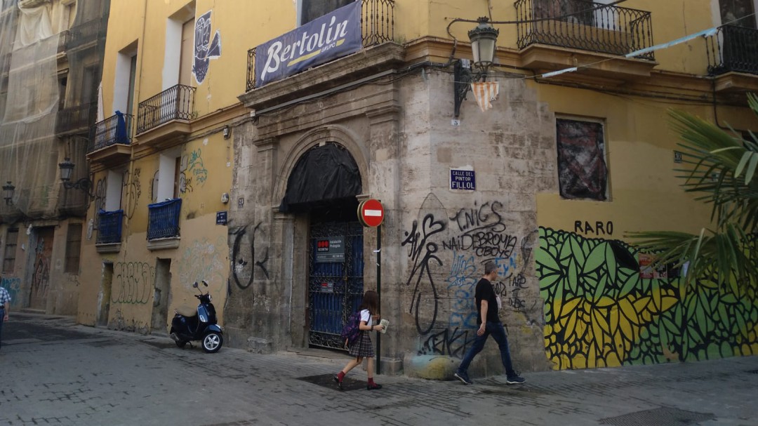Actividades dice que garantizará la conservación de los edificios históricos de Ciutat Vella destinados a hotel