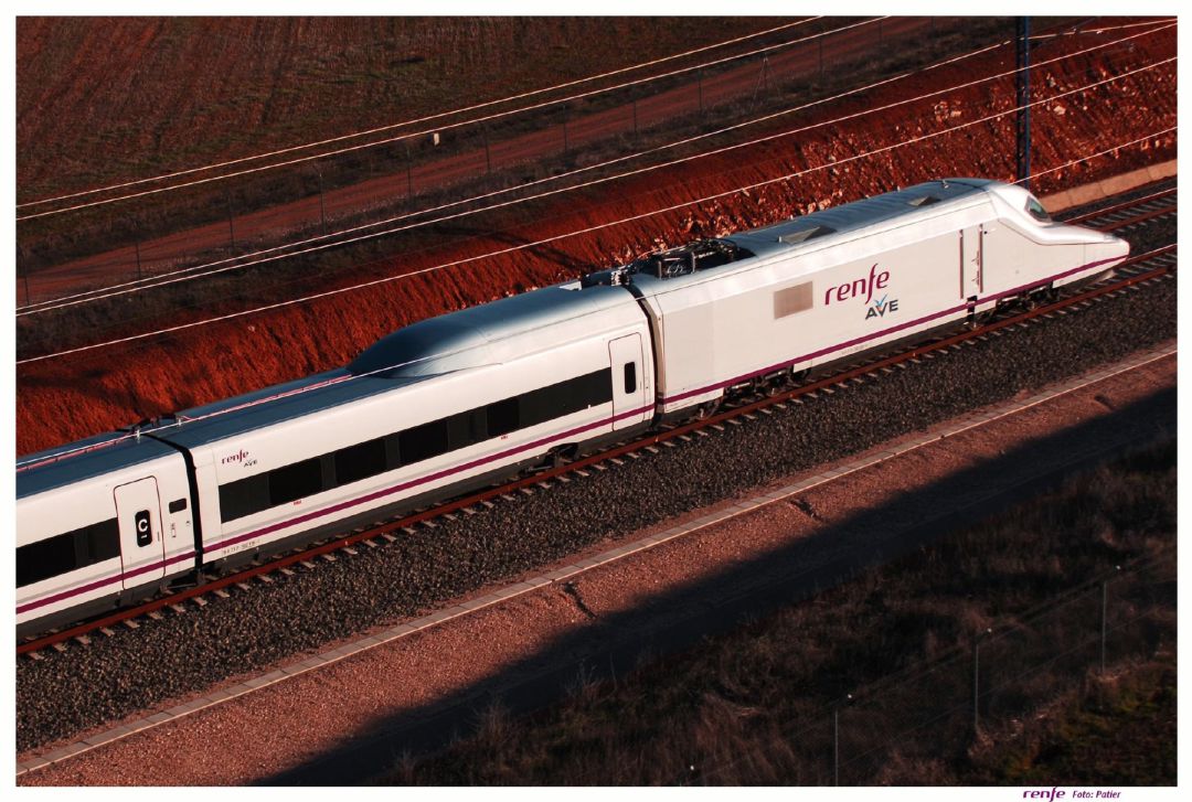 Tren AVE de Renfe Tren AVE de Renfe