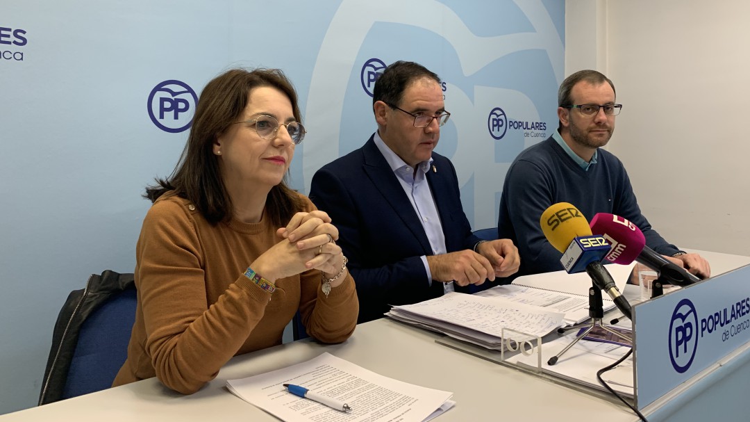Prieto defiende su gestión y advierte de que peligran los proyectos iniciados