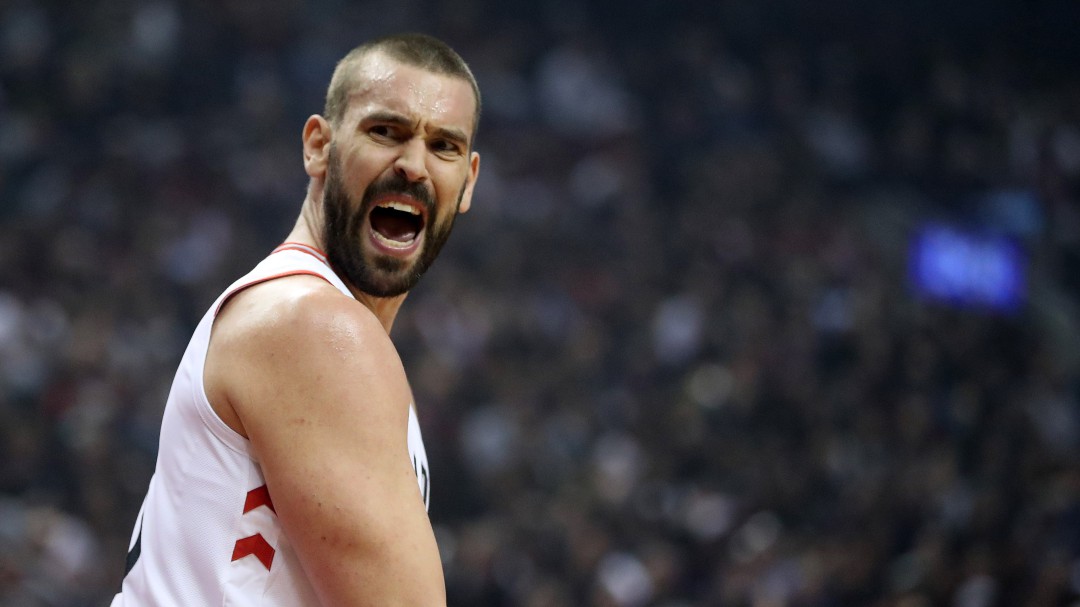 Marc Gasol, Ibaka y Sergio Scariolo reciben el anillo de campeones de la NBA