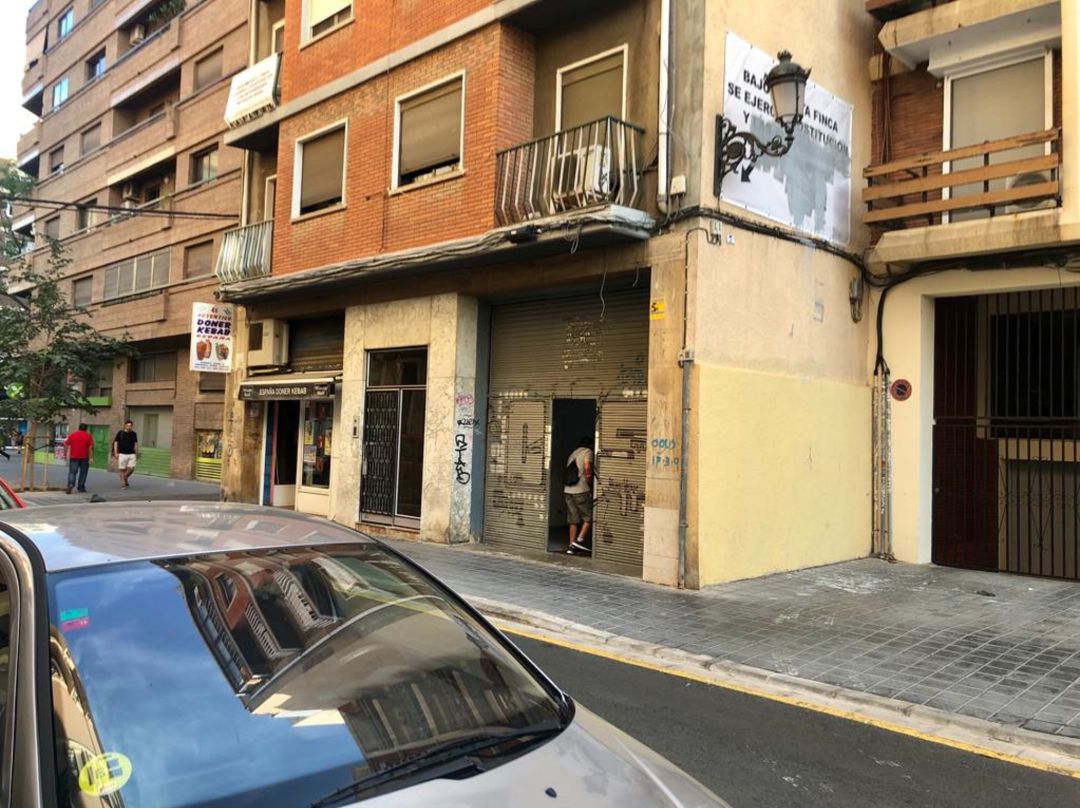 La Policía Local de València comunica el cese de actividad al prostíbulo ilegal de San Pedro Pascual La Policía Local de València comunica el cese de actividad al prostíbulo ilegal de San Pedro Pascual