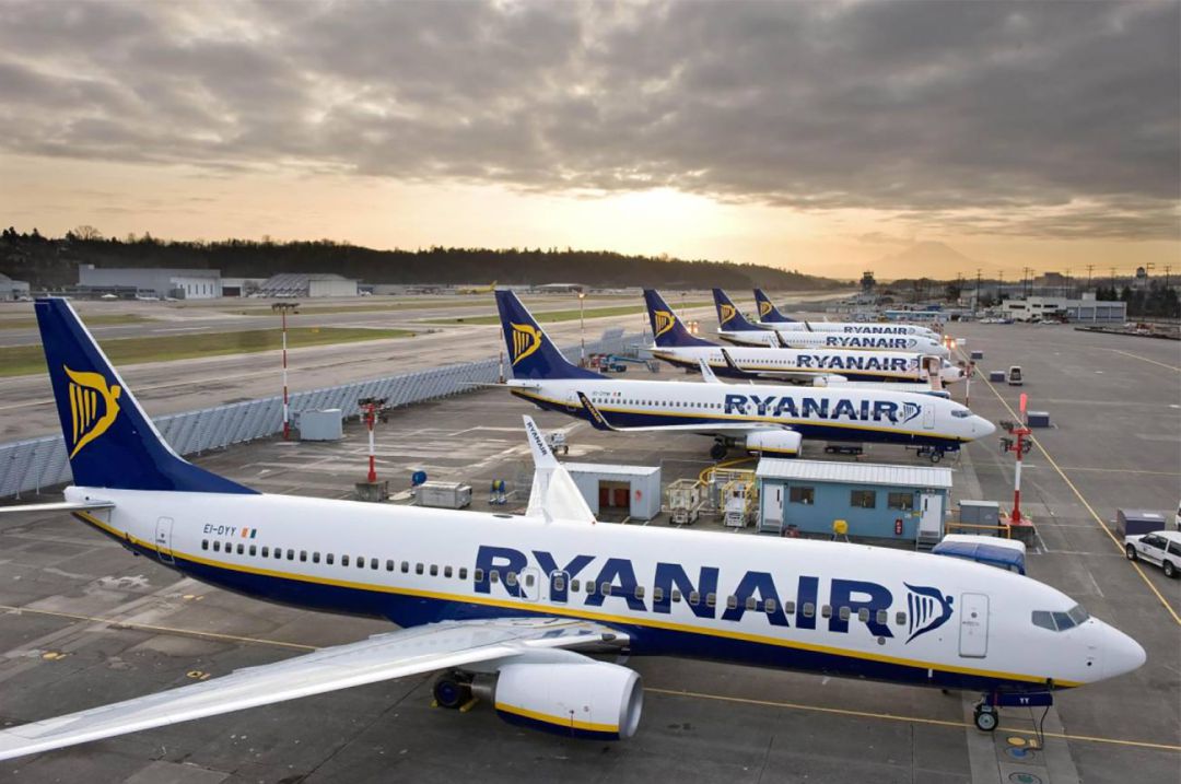 La compañía irlandesa, Ryanair, opera con varios destinos desde el Aeropuerto de Zaragoza La compañía irlandesa, Ryanair, opera con varios destinos desde el Aeropuerto de Zaragoza