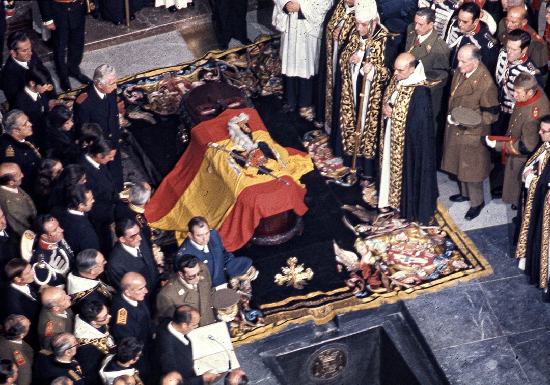 Exhumación de Franco...con muchos deberes por hacer en Castilla-La Mancha