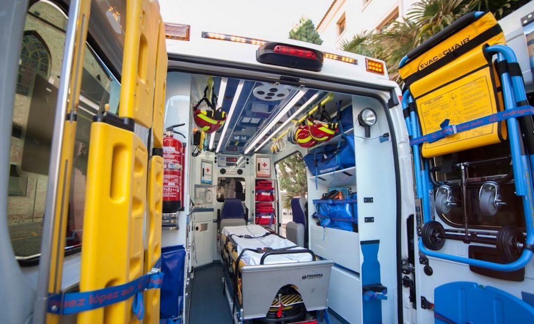 Imagen de archivo de una ambulancia. Imagen de archivo de una ambulancia.