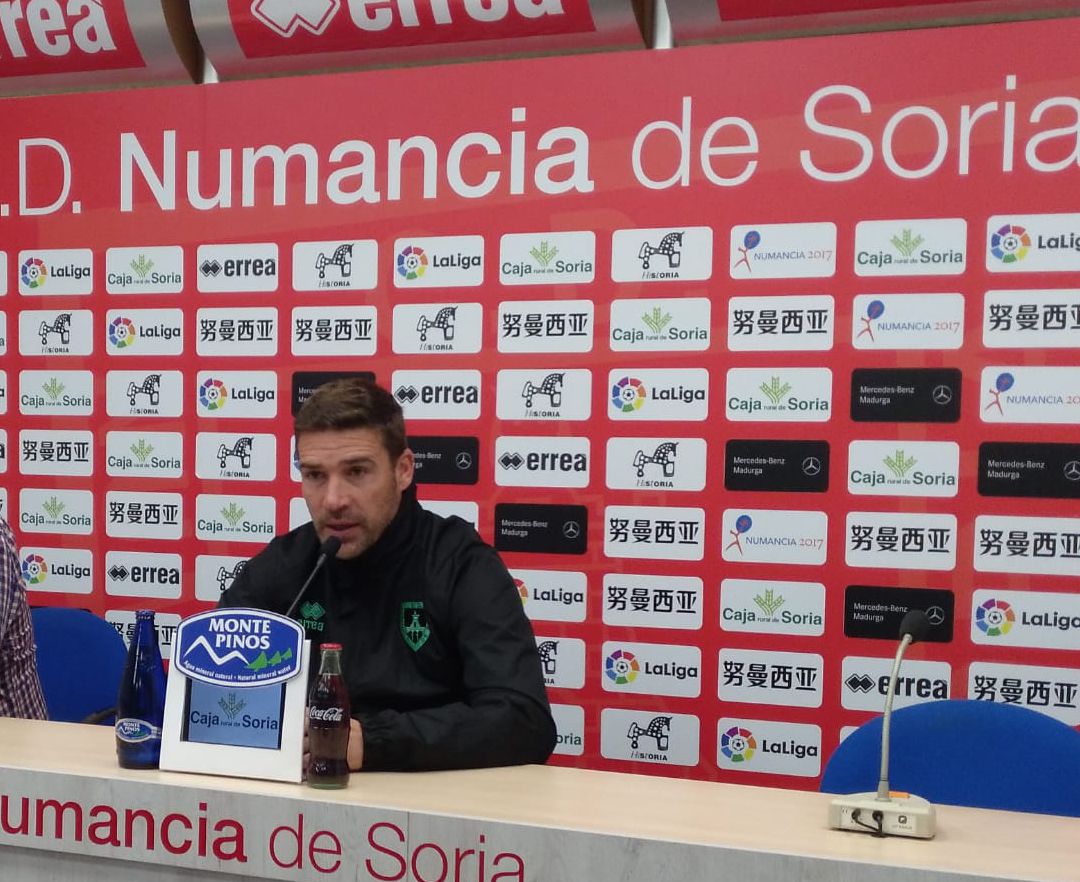 Luis Carrión, en rueda de prensa. Luis Carrión, en rueda de prensa.