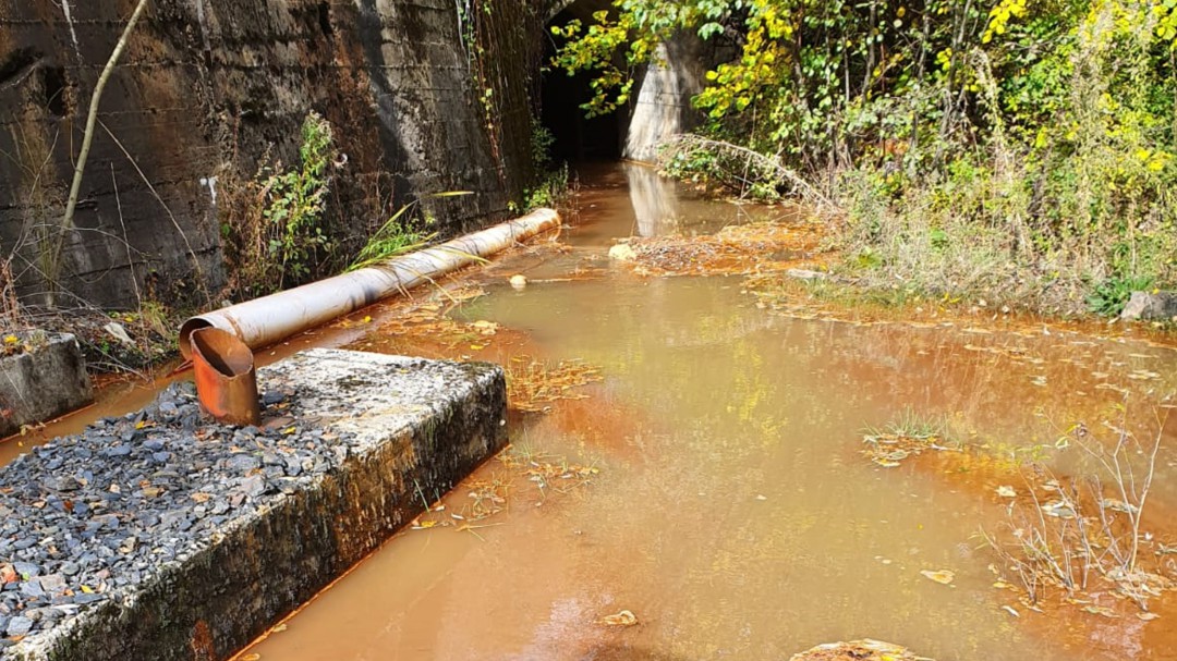 Reaparecen los vertidos de aguas subterráneas de la mina de Alto Bierzo