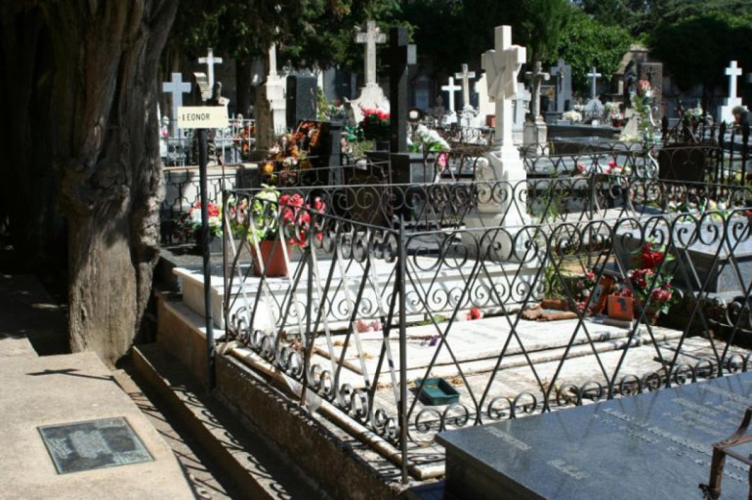 Ponferrada pone en marcha el servicio especial de transporte público para Todos los Santos Ponferrada pone en marcha el servicio especial de transporte público para Todos los Santos