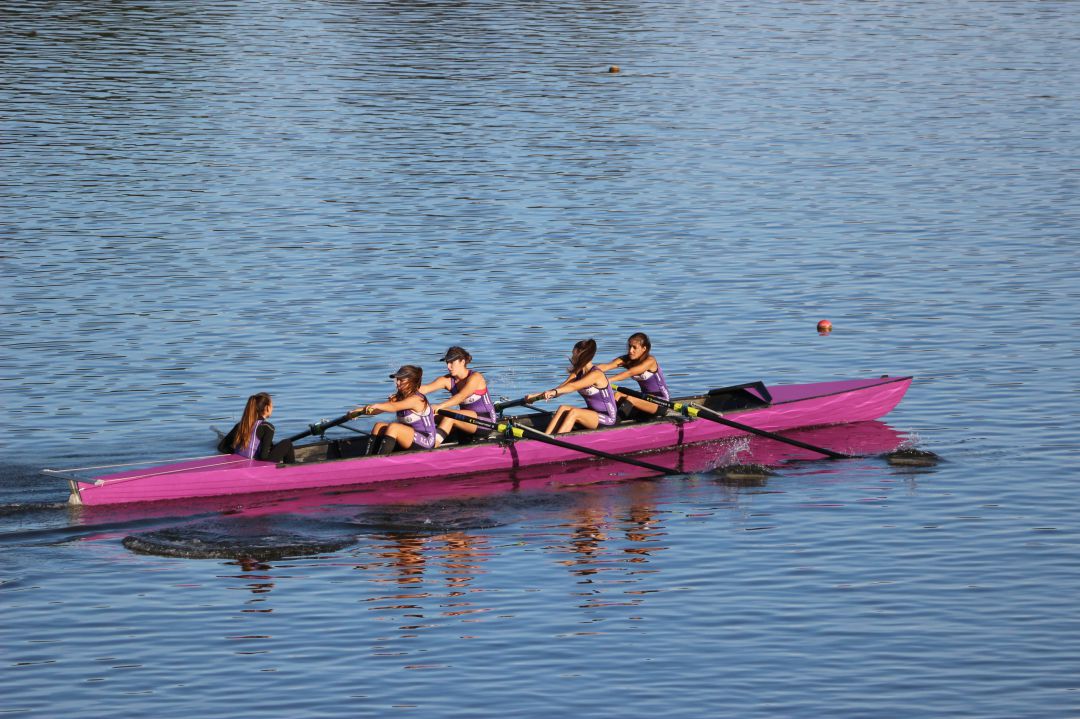 La regata femenina en competición La regata femenina en competición
