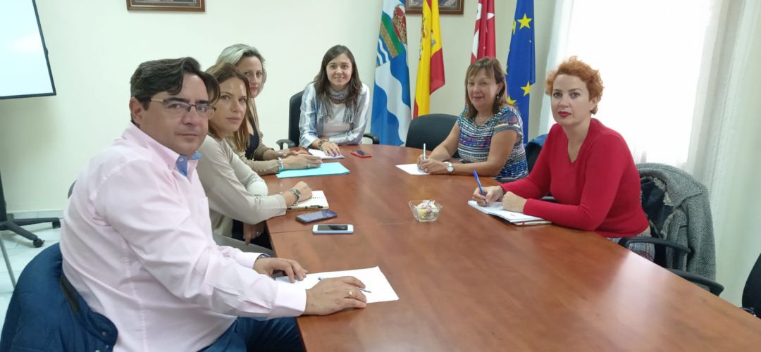Ambos gobiernos retomaron las reuniones a mediados de octubre para crear un acceso a la A-4 desde el Quiñón Ambos gobiernos retomaron las reuniones a mediados de octubre para crear un acceso a la A-4 desde el Quiñón
