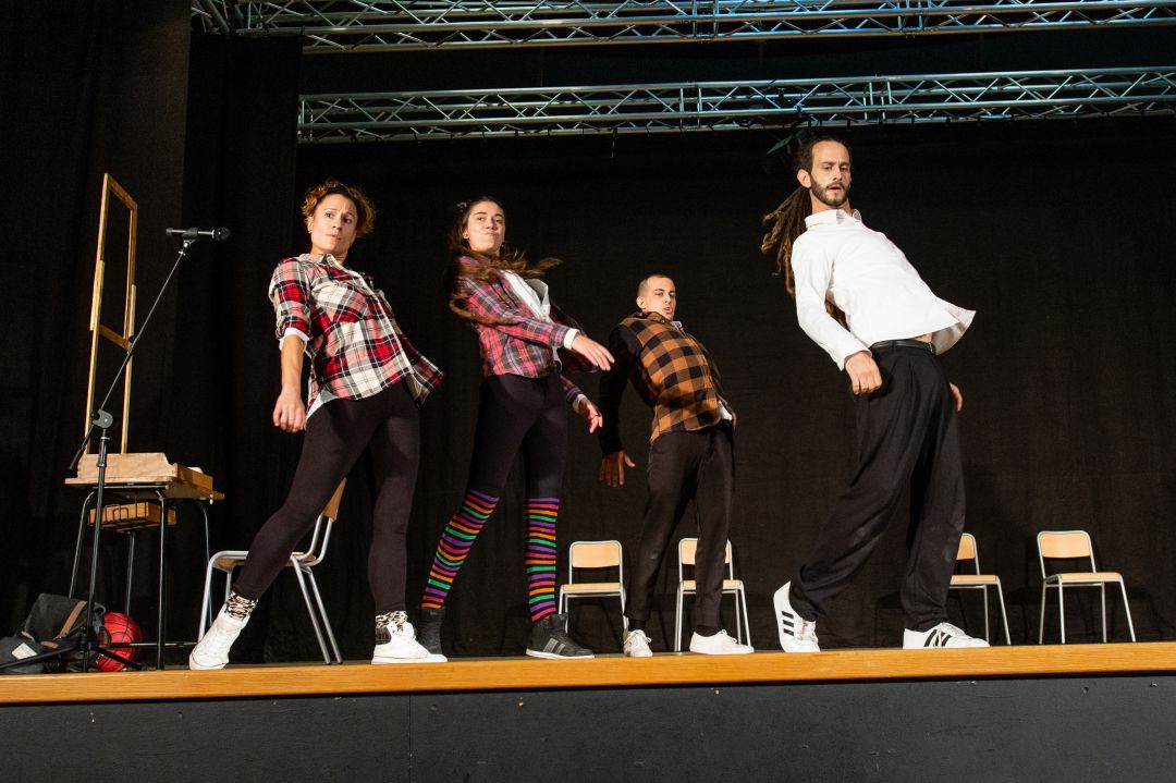 Momento del espectáculo musical 'No más bullying. Combátelo con arte'. Momento del espectáculo musical 'No más bullying. Combátelo con arte'.
