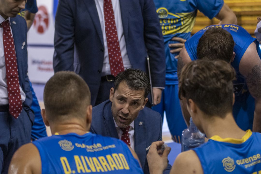 Un mal porcentaje en triples de los ourensanos y una gran defensa de los vallisoletanos decantaron el partido Un mal porcentaje en triples de los ourensanos y una gran defensa de los vallisoletanos decantaron el partido