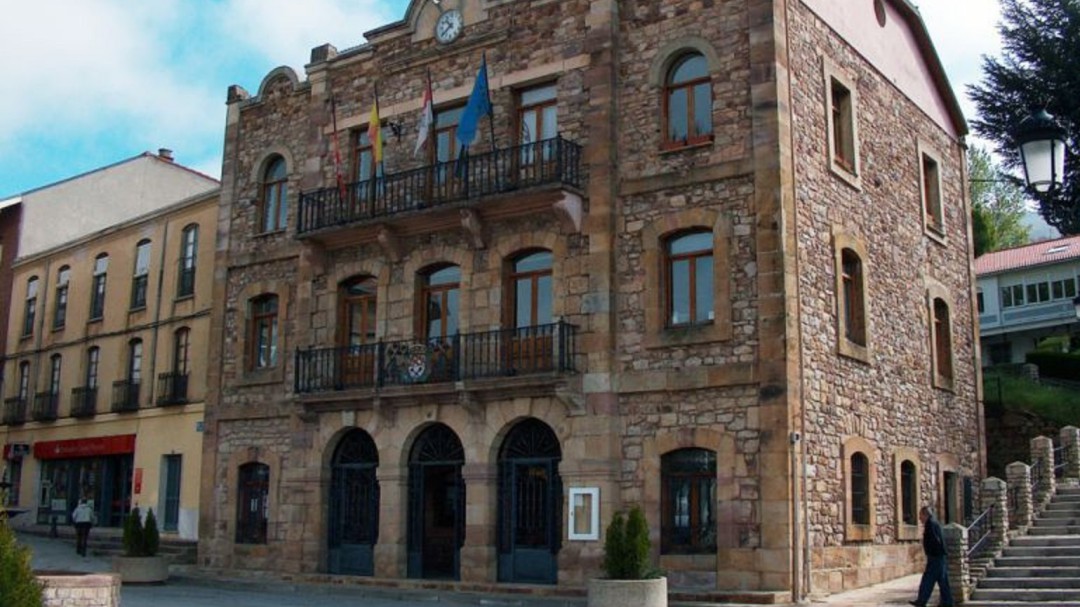 El PSOE pide a la Junta que intevenga de urgencia en la travesía de Barruelo de la P-220