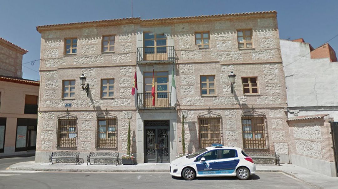 El Ayuntamiento de Fuensalida gastó 8.000 euros en regalar zapatos El Ayuntamiento de Fuensalida gastó 8.000 euros en regalar zapatos