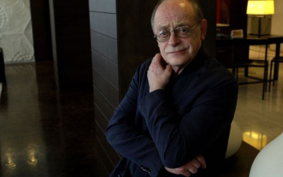 Antonio Tabucchi y el periodismo cultural como arma política Antonio Tabucchi y el periodismo cultural como arma política