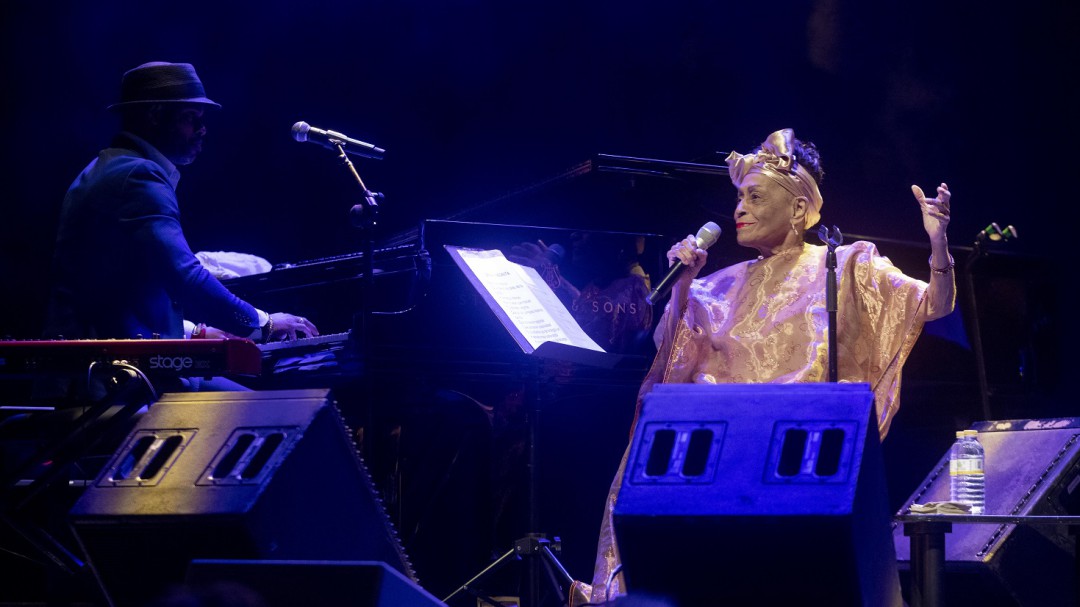 Omara Portuondo, la fiesta del ritmo y la sabrosura