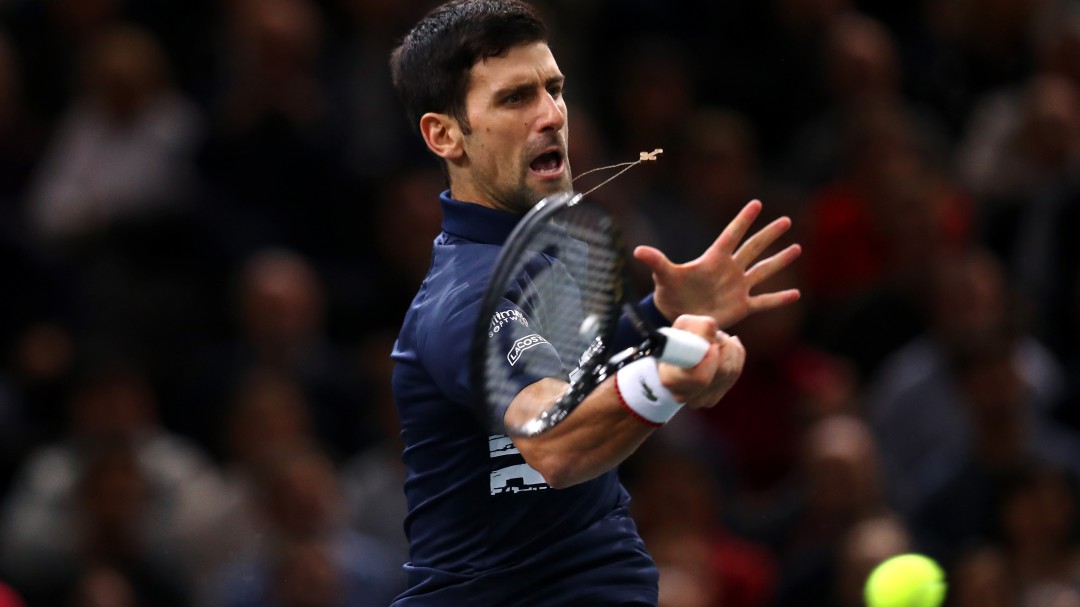 Djokovic gana en París-Bercy y estrecha la batalla con Nadal por el número uno