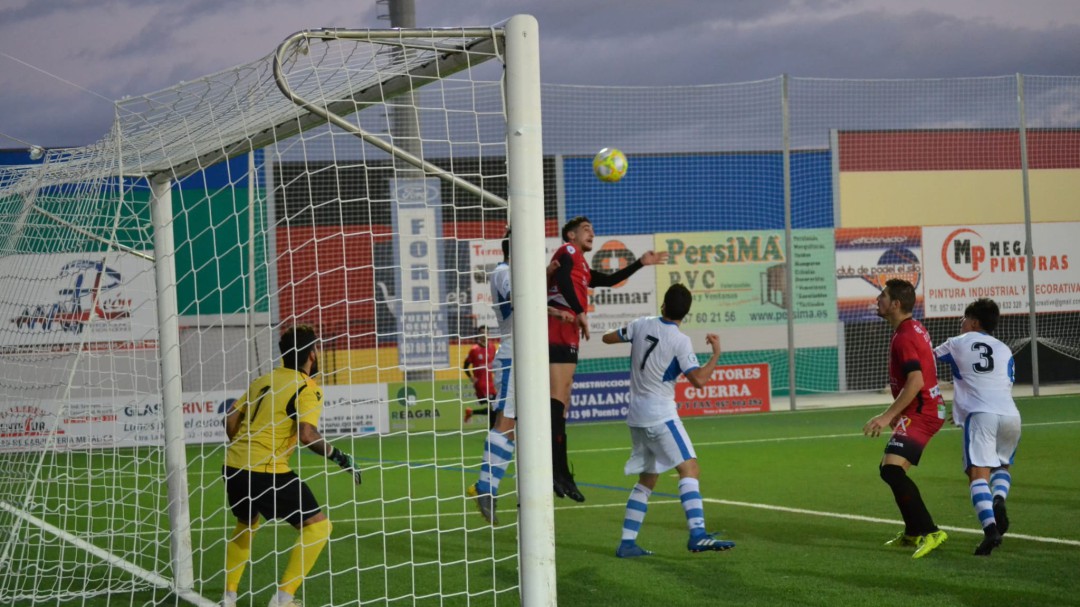 El Arcos CF vendió cara su derrota (3-2)