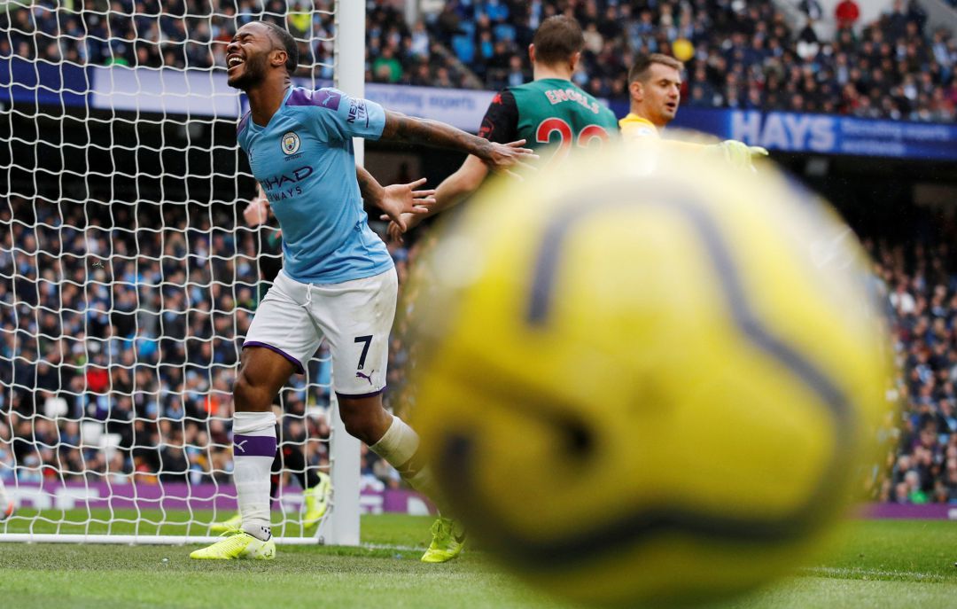Sterling, en un partido del City contra el Aston Vila. Sterling, en un partido del City contra el Aston Vila.