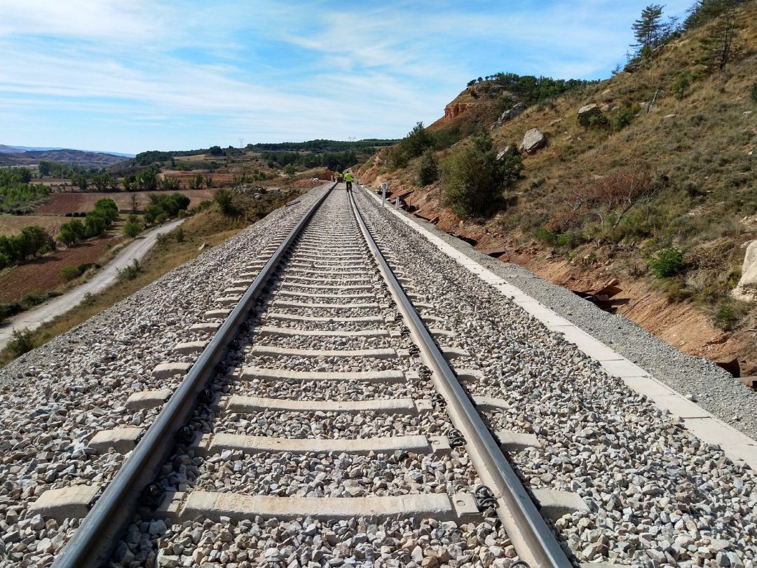 Vías de tren de circulación Adif Vías de tren de circulación Adif