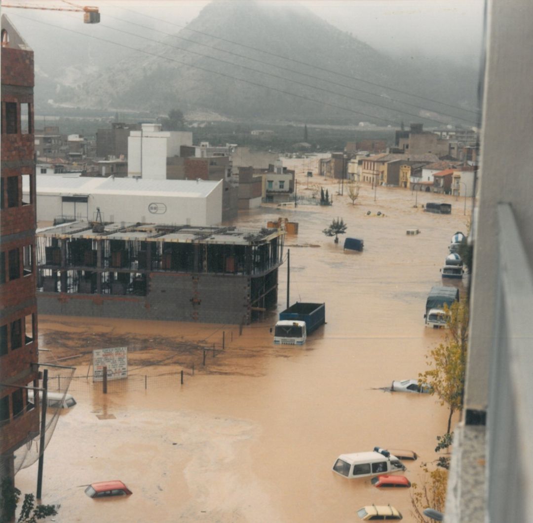 Inundaciones en Gandia en 1987. Inundaciones en Gandia en 1987.