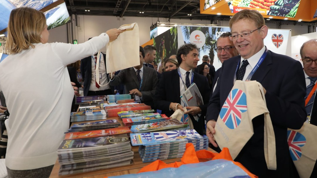 Lucha contra el Brexit de Turisme y empresarios para tratar de mantener al turismo británico