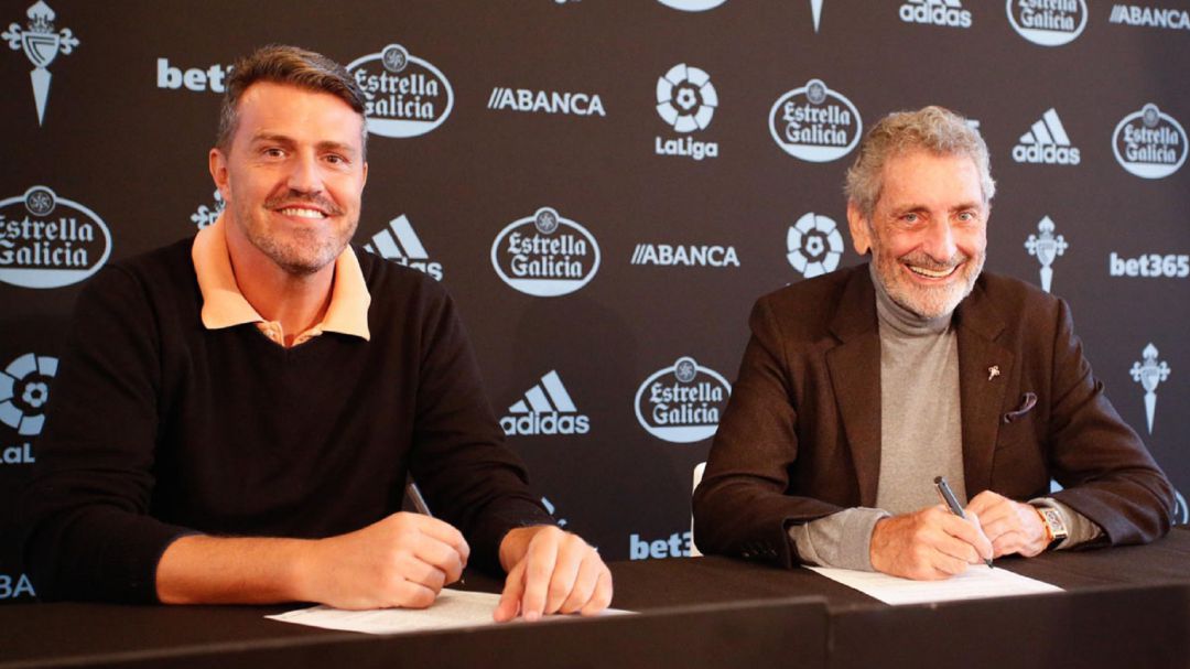 Oscar García junto a Carlos Mouriño firmando el contrato como entrenador del Celta Oscar García junto a Carlos Mouriño firmando el contrato como entrenador del Celta