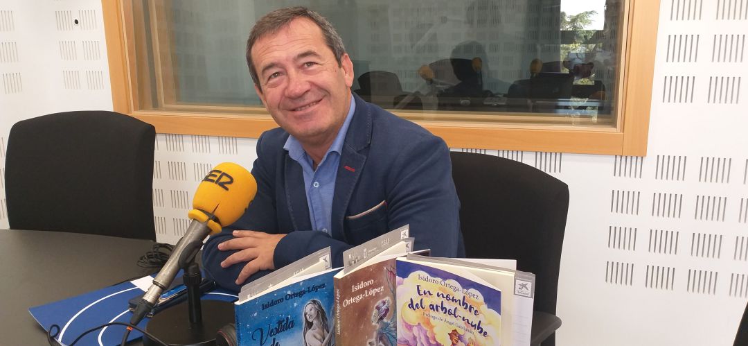 El concejal de Educación de Fuenlabrada pide que construya en su totalidad el colegio de El Vivero que ahora solo cuenta con seis aulas. El concejal de Educación de Fuenlabrada pide que construya en su totalidad el colegio de El Vivero que ahora solo cuenta con seis aulas.