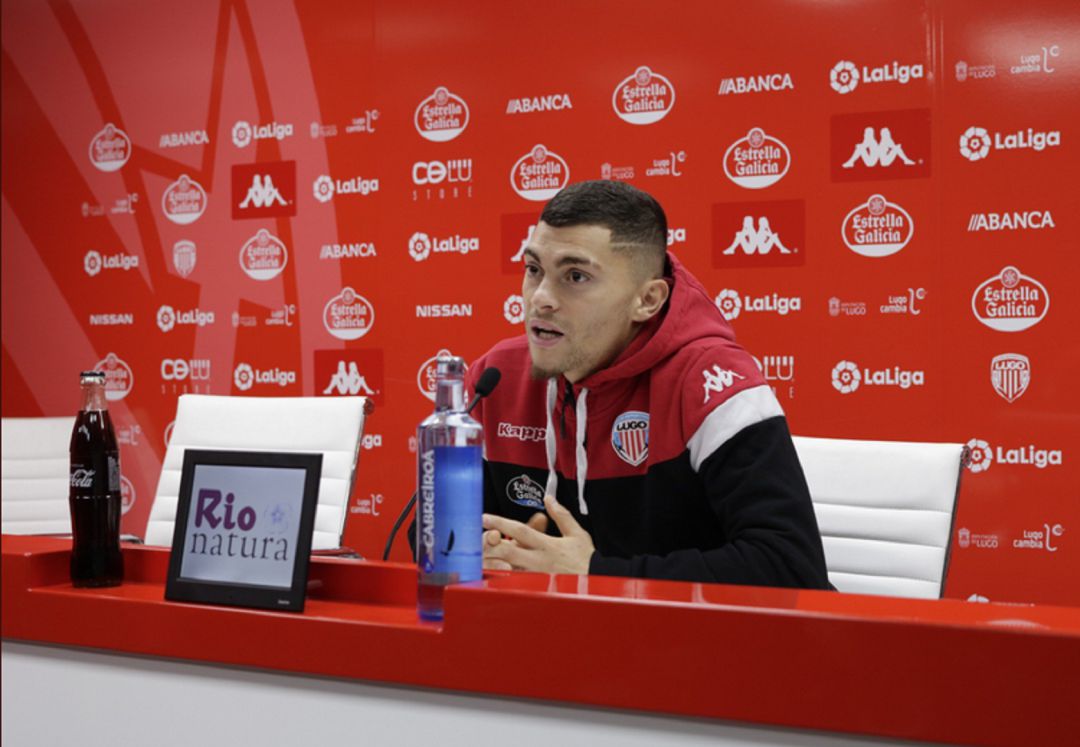 Yanis Rahmani en rolda de prensa Yanis Rahmani en rolda de prensa