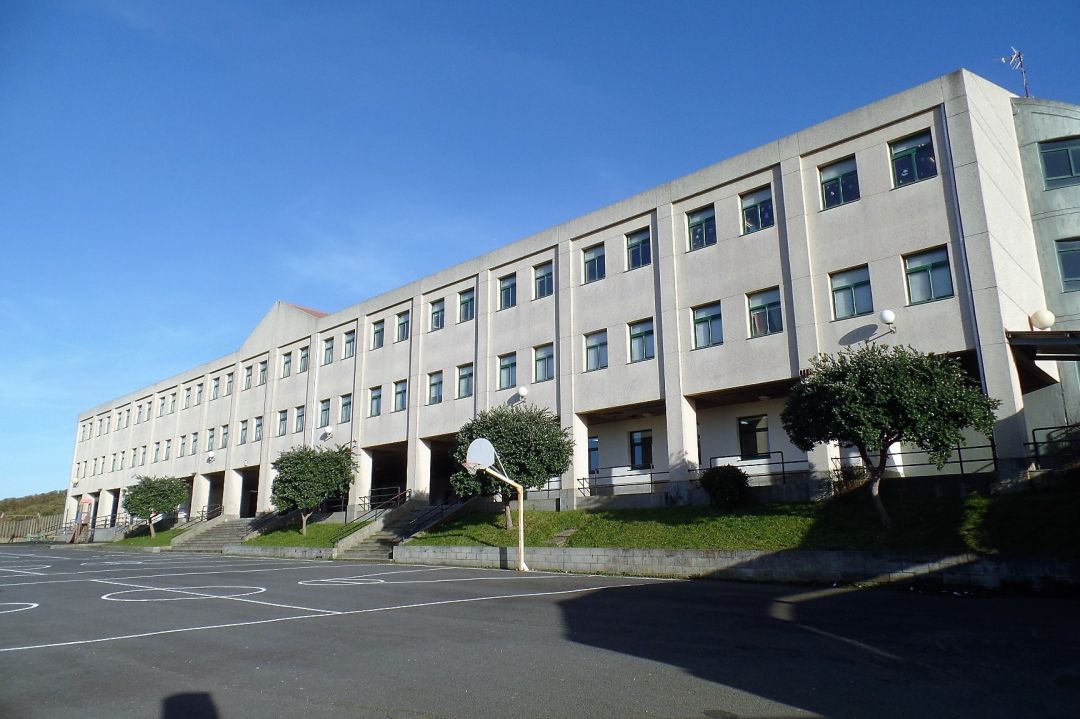 A Xunta envía outra mestra ao Milladoiro para que os alumnos volvan a clase: A Xunta envía outra mestra ao Milladoiro para que os alumnos volvan a clase A Xunta envía outra mestra ao Milladoiro para que os alumnos volvan a clase: A Xunta envía outra mestra ao Milladoiro para que os alumnos volvan a clase